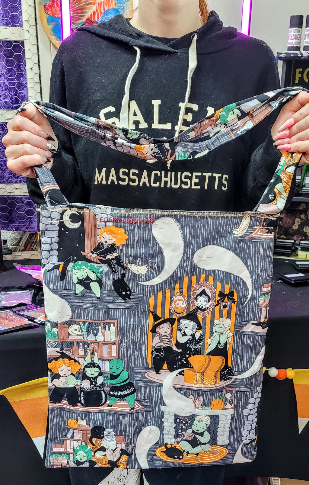 Halloween witch tote bag
